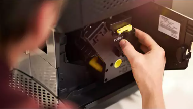 Easy cleaning thanks to the fully removable coffee brewing unit